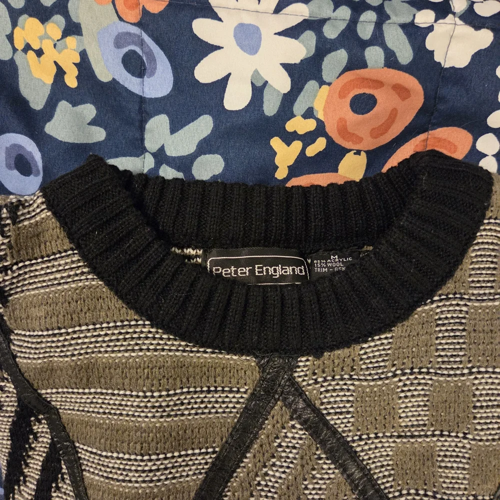 Peter England Sweater - Leather Accents! Black and Olive - Picture 9 of 14